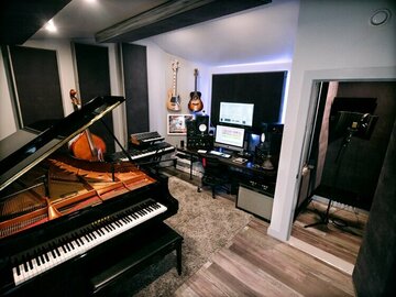 Rent Podcast Studio: The Dock Studios