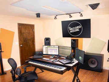 Rent Podcast Studio: The Record House | Music & Audio Post Production