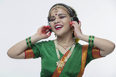 Online Payment - Group Session - Pay per Course: Learn Indian Classical Vocals (Package)