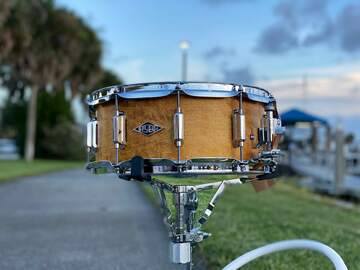 Selling with online payment: ASBA Drums ‘Rive Gauche’ Snare Drum 6x14 in Elvin Jaune Finish