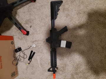 Selling: Airsoft AR