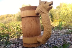 Verkaufen mit Widerrufsrecht (Gewerblicher Anbieter): Wooden mug with wolf as handle