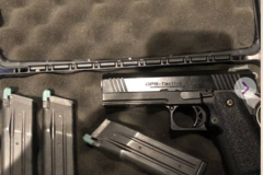 Selling: Tokyo Marui Hi-Capa with 3 magazines 