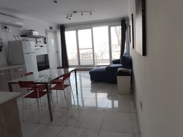 Rooms for rent: 1 room in a Penthouse 3 bedrooms with BBQ terrace