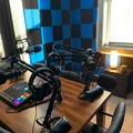Rent Podcast Studio: Marina View Podcasting Studio