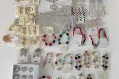 Buy Now: Wholesale jewelry lot of 245 pieces Necklace, Earrings, Hair 