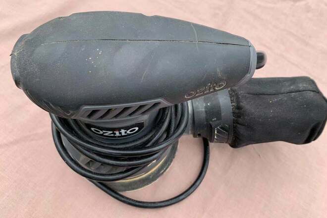 Ozito 230w random orbital sander sale