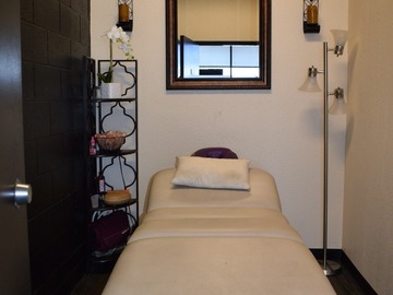 Available To Book & Pay (Hourly): Physical Therapy & Massage Room