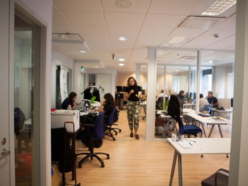 Yhteisöllinen työtila: Coworking tila Kaisaniemessä