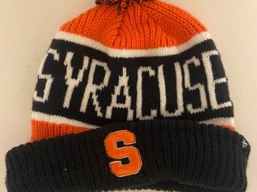 Selling A Singular Item: Syracuse Pom Pom winter hat