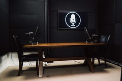 Rent Podcast Studio: Toronto Podcast Studio