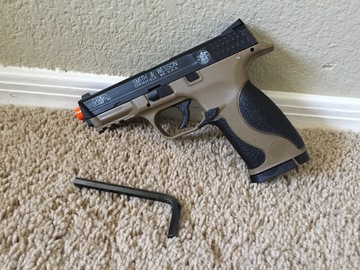 Selling: KWC Airsoft Licensed Smith & Wesson M&P40 CO2 Pistol Dual Tone 