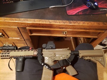 Selling: M4 Carbine Airsoft Electric Recoil AEG Rifle
