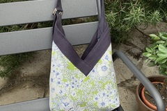  : Small organic blue bag and green flowers by Yvonne & Annette 
