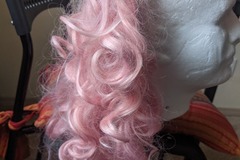 Selling with online payment: Pink Curly Clip