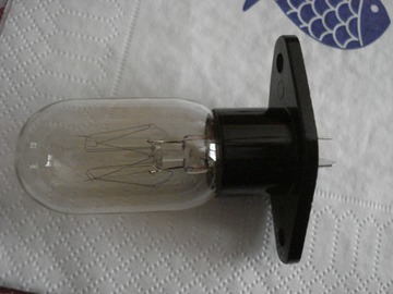 Vente: Ampoules neuves à incandescence 230 Volts / 25 Watt