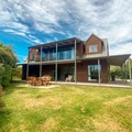 Book on LiveLocal or Other Platforms: Stunning Panoramic Lake Views 5 Bedrooms - 15m to Wanaka