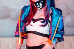 Selling with online payment: K/DA Akali