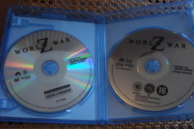 DVD - Blu-ray "World War"