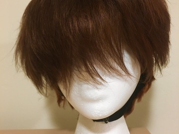 Selling with online payment: Arda Kyle; undercut brown wig