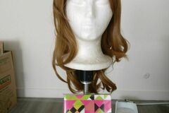 Selling with online payment: Light brown curly wig