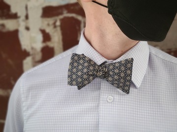  : Handmade bow tie - Dark blue, Japanese hexagonal design