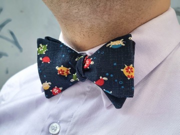  : Handmade bow tie - Dark blue, Japanese, with turtles