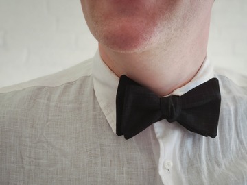  : Handmade bow tie - Black with gray lines
