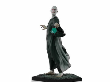 Stores: Harry Potter: Goblet of Fire - Voldemort 1:10 Scale Statue