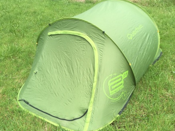 Renting out with online payment: Quechua Pop UP Tent for 1 courier service available