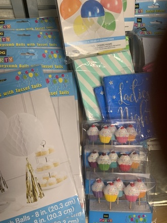 LOT-006 Party Supplies - General - Weddings / Anniversaries