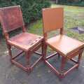 À donner: 2 chaises identiques à restaurer
