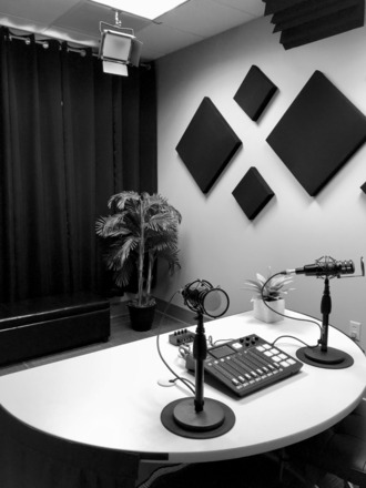 Studio Podcast Suites