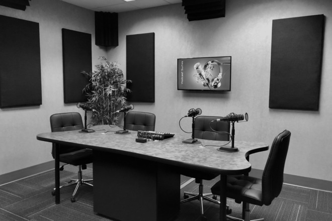 Studio Podcast Suites