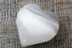 Selling: Selenite Heart - 5-6 cm