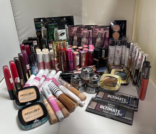 100) Wholesale Cosmetic L'Oreal Maybelline Covergirl - Simplelots.com - Amazon Liquidation, Closeouts, and Bulk Returns