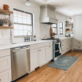 Hourly Rental: Newly renovated, light-filled kitchen in historic home