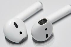 For Rent: AirPods 1st Generation With Charging Case For Rent $19/ Monthly 