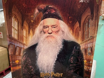 Stores: STAR ACE HARRY POTTER AND THE SORCERER´S STONE, DUMBLEDORE DELUXE