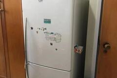 For Sale: Refrigerator for Sale only 180NZD