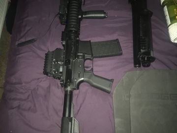 Selling: Airsoft guns and gear