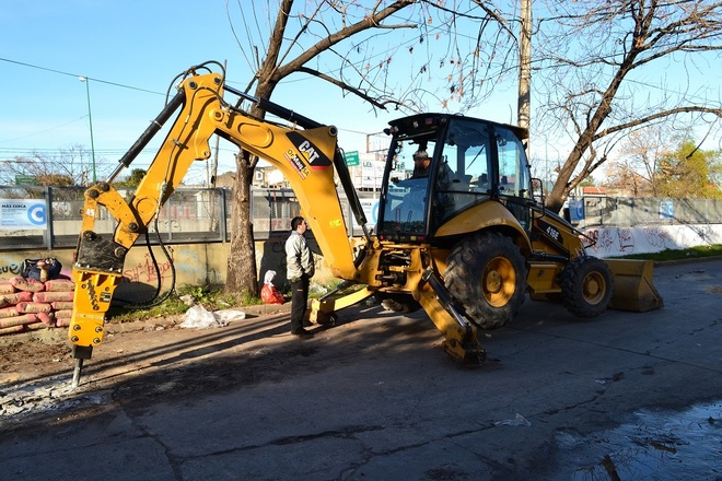CAT 416 E 4X4 / 4X2