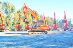 En alquiler: Excavadora Hola Rental - Alquiler / Venta