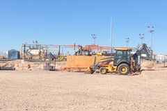 En alquiler: Retroexcavadora 4x2 Hola Rental - Alquiler / Venta