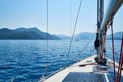 Offering: How Much Does It Cost To Hire A Boat Captain? - FAQ