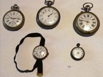 À vendre: Lots de 5 montre à gousset à réparer 
