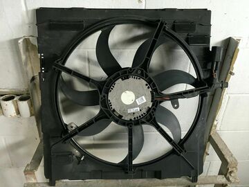 Selling with online payment: BMW X5 E70 X6 E71 3.0 4.8 Electric Cooling Fan with Shroud 600W