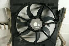 Selling with online payment: BMW X5 E70 X6 E71 3.0 4.8 Electric Cooling Fan with Shroud 600W