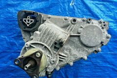 Selling with online payment: BMW X5 X6 E70 E71 2007-2010 3.0D 3.0L ATC 700 TRANSFER CASE