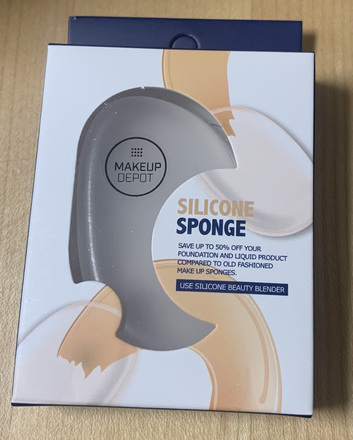 Makeup Depot Silicone Sponge Beauty Blender in Countertop Display